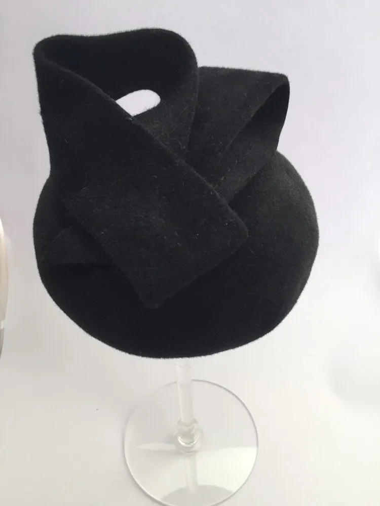 Mini black felt button beret/hat with sculptural beret