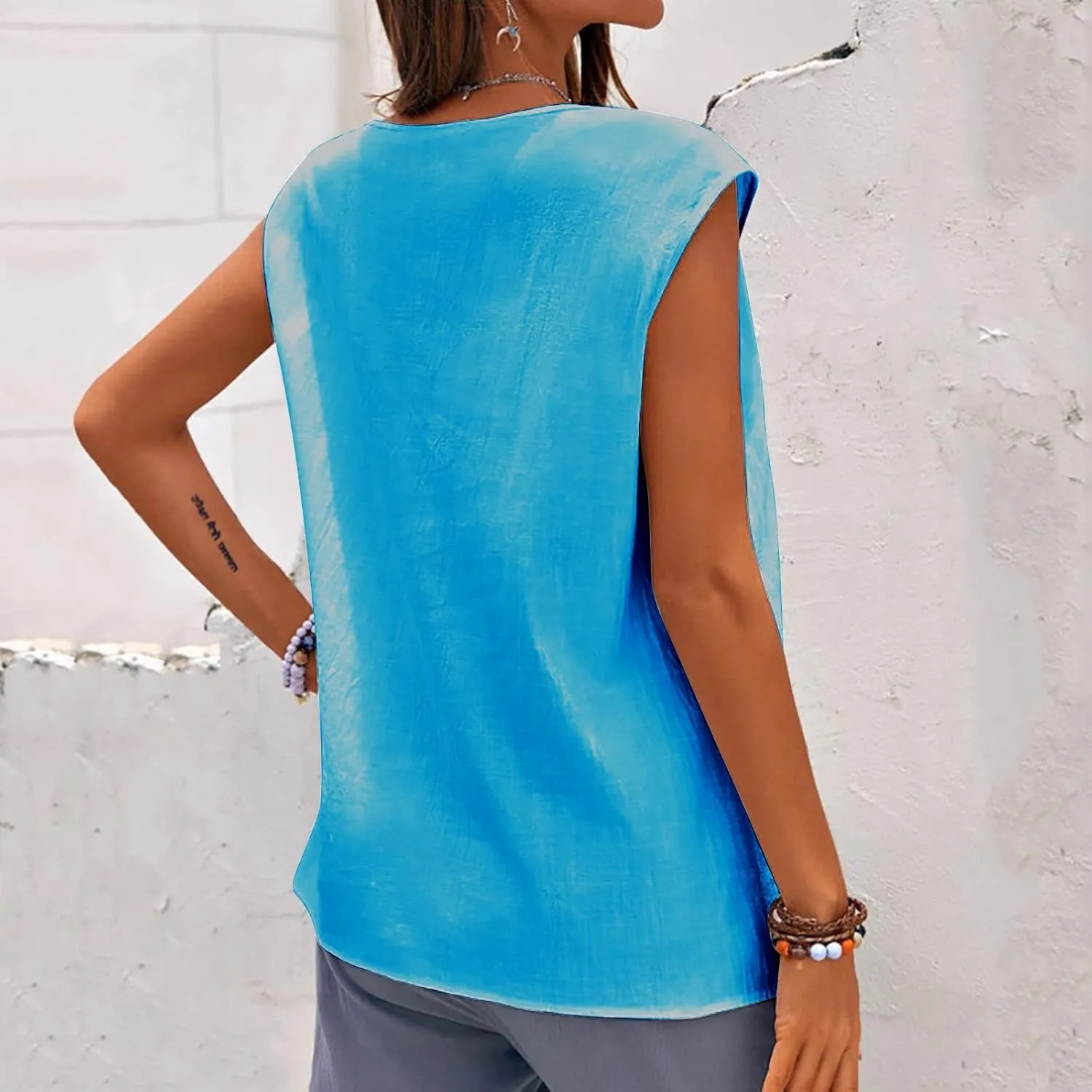 Women's Summer Cotton Linen Crew Neck Tank Tops Summer Loose Fit Casual Sleeveless Basic Tee Shirt Blouses